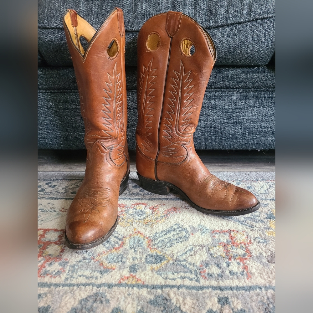 Vintage Tony Lama Cowboy Boots | Made in Texas | 9.5 Wide
